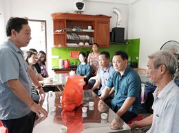 Xã Thường Tín thăm hỏi thân nhân nạn nhân vụ lật tàu du lịch trên Vịnh Hạ Long