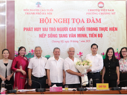 Người cao tuổi giữ vai trò quan trọng trong việc thực hiện nếp sống tang văn minh, tiến bộ