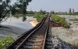 Hà Nội sơ tán gần 8.500 người dân ảnh hưởng bởi ngập lụt