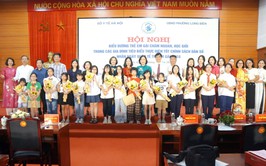 Phường Long Biên biểu dương trẻ em gái chăm ngoan học giỏi nhân Ngày Quốc tế Trẻ em gái 11/10