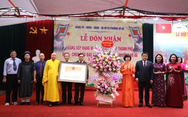 Phường Bồ Đề trang trọng đón nhận Bằng xếp hạng đình - chùa Cầu Bạc là di tích cấp thành phố