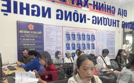 Phường Vĩnh Tuy ra quân triển khai chiến dịch hỗ trợ người dân tạo và sử dụng chứng thư chữ ký số công cộng trên ứng dụng VNeID.