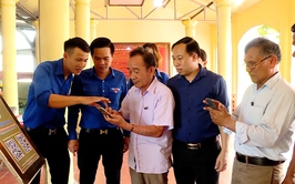Hanoi promotes the role of the elderly in digital transformation, green growth