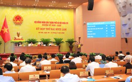 Hanoi adopts resolution to curb plastic waste citywide