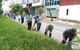Phường Dương Nội ra quân tổng vệ sinh môi trường 