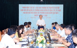 Hanoi People's Council Chairman inspects ward-level Party congress preparation