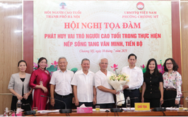 Người cao tuổi giữ vai trò quan trọng trong việc thực hiện nếp sống tang văn minh, tiến bộ