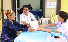 Xã Đa Phúc: Hơn 5.200 người cao tuổi được khám, tư vấn và cấp thuốc miễn phí