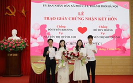 Xã Phú Cát - Mô hình chính quyền thân thiện bắt đầu từ giấy kết hôn trao tay