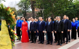 Lãnh đạo thành phố Hà Nội dâng hoa kỷ niệm 156 năm ngày sinh V.I.Lênin