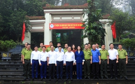 Đoàn công tác của thành phố Hà Nội dâng hương tưởng niệm Chủ tịch Hồ Chí Minh tại Vườn Quốc gia Ba Vì