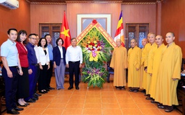 Chủ tịch Hà Nội Vũ Đại Thắng thăm, chúc mừng Ban Trị sự Giáo hội Phật giáo Việt Nam Thành phố nhân dịp Đại lễ Phật đản
