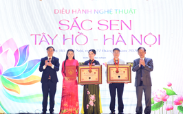 Lễ hội Sen Hà Nội 2026 ghi kỷ lục về số người mặc áo dài họa tiết sen tham gia đồng diễn, diễu hành đông nhất Việt Nam