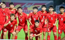Khen thưởng thành tích đột xuất tại Giải Vô địch Bóng đá U17 Đông Nam Á