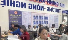 Phường Vĩnh Tuy ra quân triển khai chiến dịch hỗ trợ người dân tạo và sử dụng chứng thư chữ ký số công cộng trên ứng dụng VNeID.