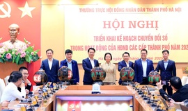 Hà Nội đẩy mạnh chuyển đổi số trong hoạt động HĐND, hướng tới kỳ họp không giấy tờ và giám sát số