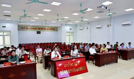 Đảng ủy xã Đa Phúc tiếp sóng Hội nghị trực tuyến của Thành phố Hà Nội