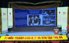 Ngành Giáo dục và Đào tạo Hà Nội đón nhận Huân chương Lao động hạng Nhất