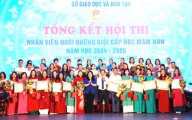 Hà Nội khen thưởng 140 nhân viên nuôi dưỡng giỏi cấp mầm non