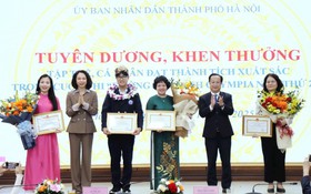 Hà Nội tuyên dương học sinh vô địch Cuộc thi Đường lên đỉnh Olympia