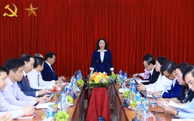 Phó Chủ tịch UBND Thành phố Vũ Thu Hà làm việc với Trường Cao đẳng Công nghệ cao Hà Nội