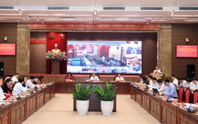 Thường trực Thành ủy - HĐND - UBND thành phố Hà Nội giao ban với các xã, phường về thực hiện chính quyền địa phương 2 cấp