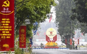 Hà Nội rực rỡ cờ hoa chào mừng 95 năm Ngày thành lập Đảng Cộng sản Việt Nam