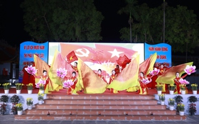 Đặc sắc chương trình nghệ thuật kỷ niệm 95 năm Ngày thành lập Đảng tại quận Long Biên