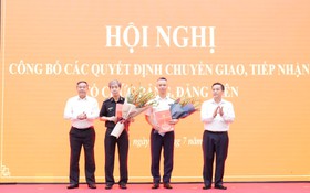 Đảng ủy UBND thành phố Hà Nội tiếp nhận 2 Đảng bộ ngành Thuế, Hải quan