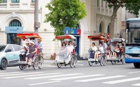 Hà Nội: Yêu cầu không tổ chức đưa du khách đến vùng đang có bão