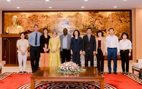 Hà Nội tiếp Đoàn Liên ngành UNESCO và ICOMOS: Đẩy mạnh khôi phục Chính điện Kính Thiên