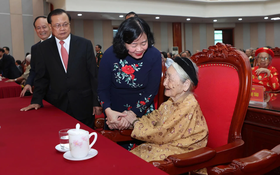 Hà Nội gặp mặt đại biểu cán bộ lão thành cách mạng, người có công tiêu biểu