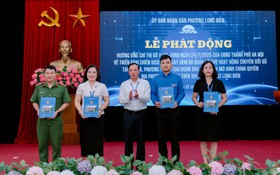 Phường Long Biên phát động hưởng ứng Chiến dịch “45 ngày đêm ra quân hỗ trợ hoạt động chuyển đổi số”