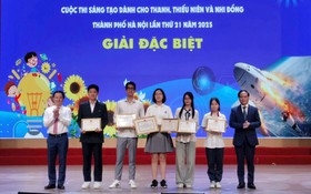 Trao giải Cuộc thi Sáng tạo dành cho thanh thiếu niên và nhi đồng thành phố Hà Nội năm 2025