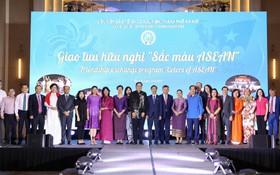 Rực rỡ sắc màu giao lưu hữu nghị ASEAN
