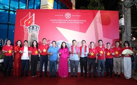 “Sắc đỏ Ba Đình” quảng bá du lịch văn hóa, lịch sử Hà Nội