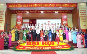 Chủ tịch Ủy ban MTTQ Việt Nam Thành phố Nguyễn Lan Hương dự Đại hội đại biểu MTTQ phường Vĩnh Hưng lần thứ I