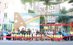 Phường Hai Bà Trưng ra mắt mô hình “Đường hoa Đại đoàn kết”