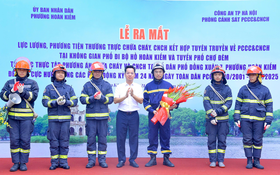 Ra mắt lực lượng thường trực chữa cháy tại phố đi bộ hồ Hoàn Kiếm và chợ đêm Đồng Xuân
