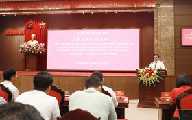 Tập huấn chuyên môn, nghiệp vụ công tác xây dựng Đảng, quản lý nhà nước, MTTQ và các đoàn thể cho 373 lãnh đạo xã, phường