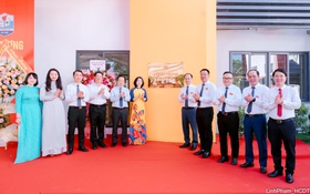 Phường Việt Hưng gắn biển công trình Trường THPT Lý Thường Kiệt chào mừng Quốc khánh 2/9