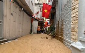 Gấp rút khắc phục bùn nhão tuyến Metro Nhổn phun trào ngõ 7 phố Giang Văn Minh