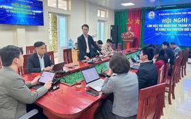 Phường Tùng Thiện làm việc với Công ty Dịch vụ MobiFone thành phố Hà Nội về công tác chuyển đổi số