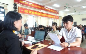 Xã Vân Đình ra mắt mô hình “Nhà văn hoá số - Dịch vụ công đến từng thôn”