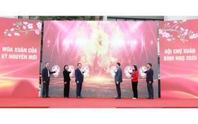 Tưng bừng Hội chợ Xuân và Ngày hội văn hóa - thể thao phường Vĩnh Tuy