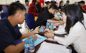 Xã Phú Cát đẩy mạnh thanh toán không dùng tiền mặt và hỗ trợ hộ kinh doanh tiếp cận dịch vụ số