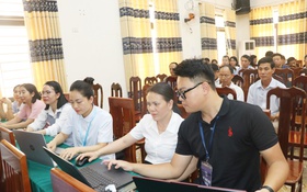 Xã Trần Phú tập huấn sử dụng “HanoiWork” cho cán bộ, công chức, viên chức
