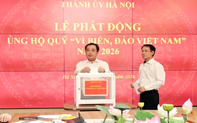 Cơ quan Thành ủy Hà Nội ủng hộ Quỹ “Vì biển, đảo Việt Nam” năm 2026
