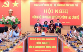 Thường trực HĐND Thành phố công bố các nghị quyết về công tác cán bộ