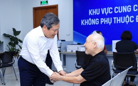 Chủ tịch UBND TP Hà Nội Vũ Đại Thắng làm việc với Trung tâm Phục vụ hành chính công: Lấy sự hài lòng của người dân làm thước đo